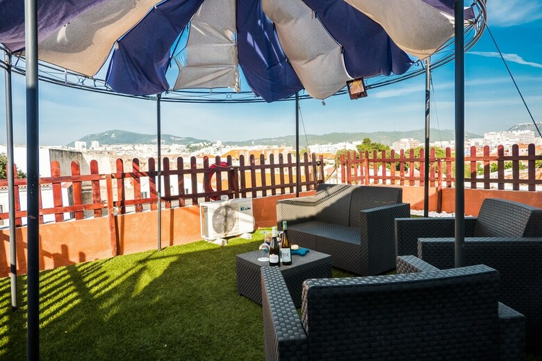 Y Quebedo - Concept Serviced Apartments