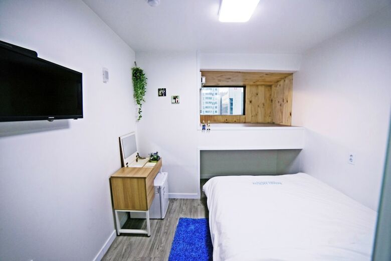 Hotel Road House Myeongdong