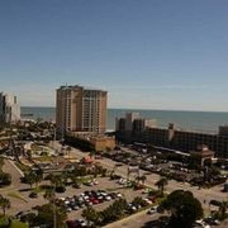 Holiday Towers By Elliott Beach Rentals