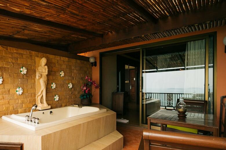 Hotel Samui Bayview Resort & Spa