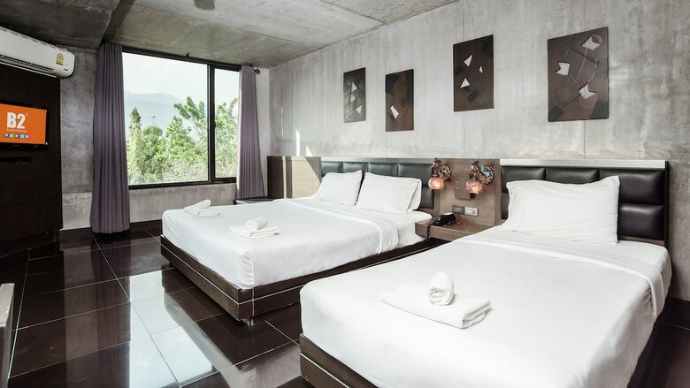 B2 Black Business & Budget Hotel