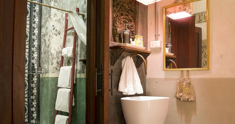 Hotel Bric-�-brac