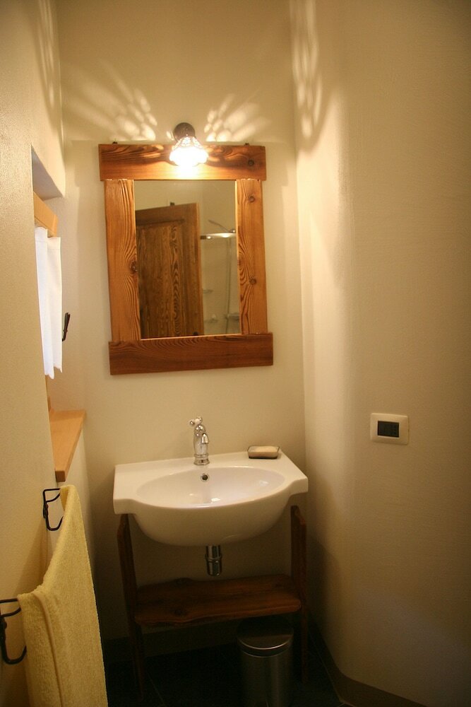 Hostal Ostello Del Castello Tirano