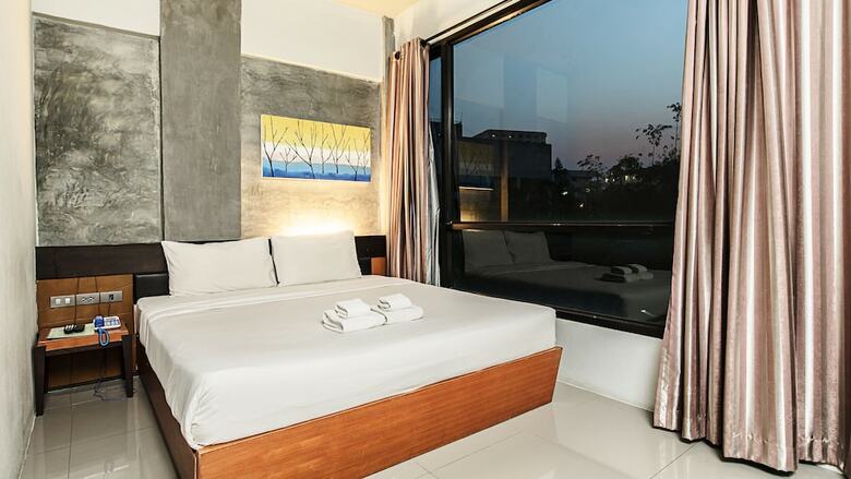 B2 Green Boutique & Budget Hotel