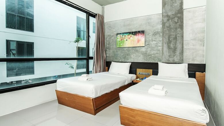 B2 Green Boutique & Budget Hotel