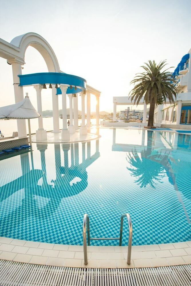 Hotel Limani