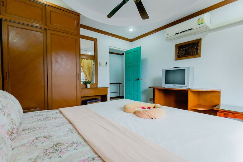 Hotel R.k. Guesthouse