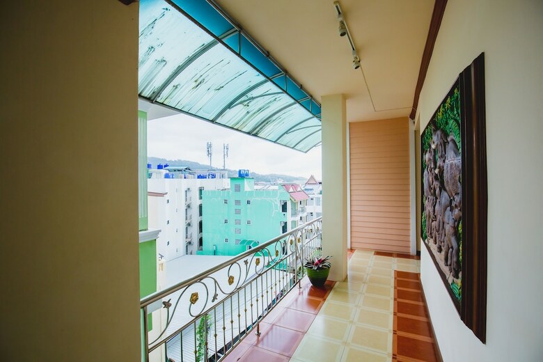 Hotel R.k. Guesthouse