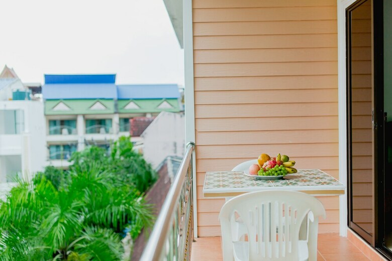 Hotel R.k. Guesthouse