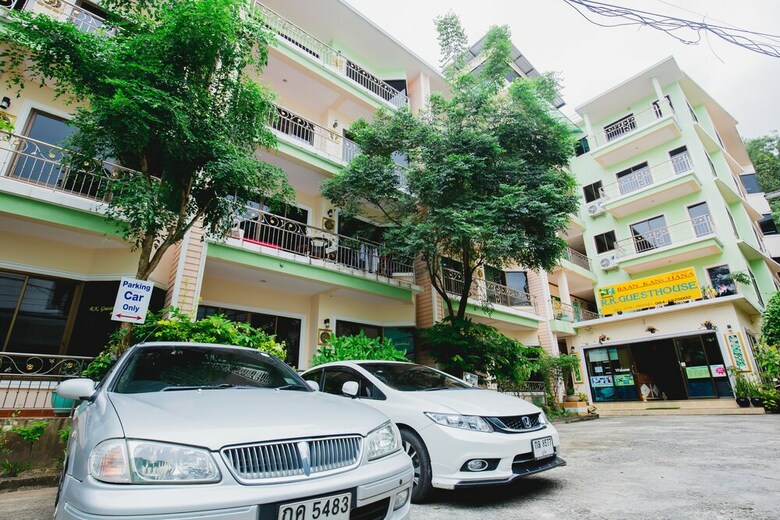 Hotel R.k. Guesthouse