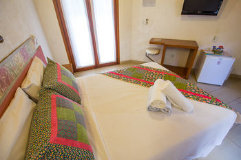 Hostal Hotel Pousada Praia Do Portinho