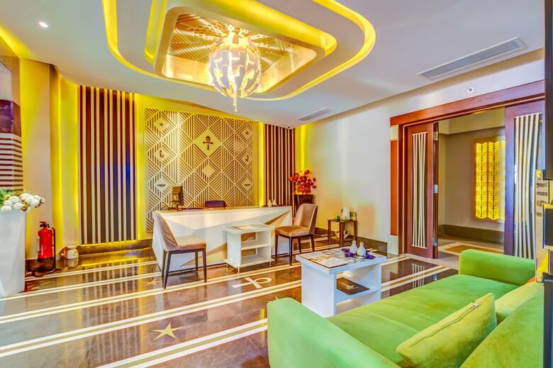 Amc Royal Hotel & Spa