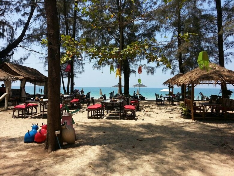 Hotel Eco Lanta Hideaway Beach Resort