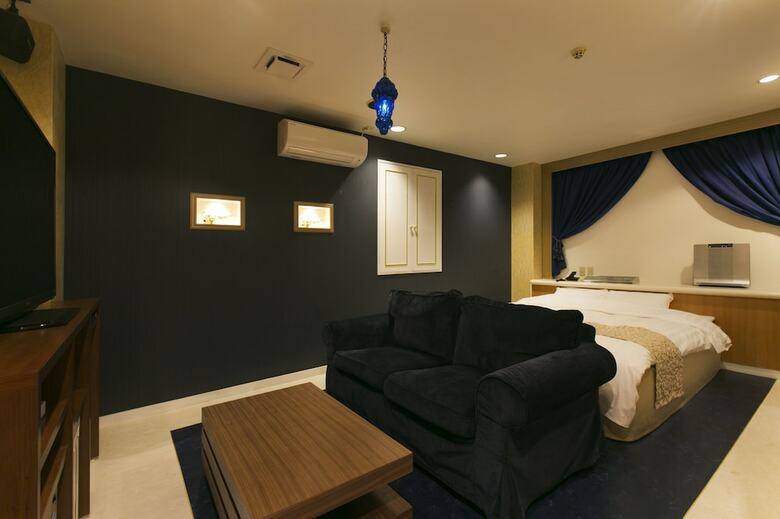 Hotel Atlantis Higashiosaka -adults Only