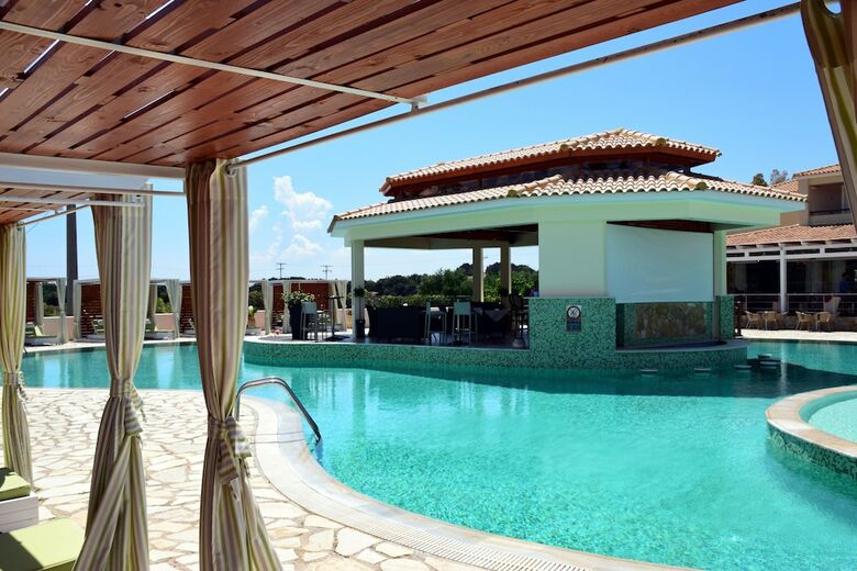 Hotel Olympia Golden Beach & Spa