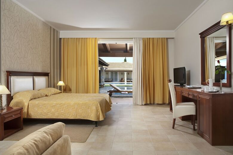 Hotel Olympia Golden Beach & Spa