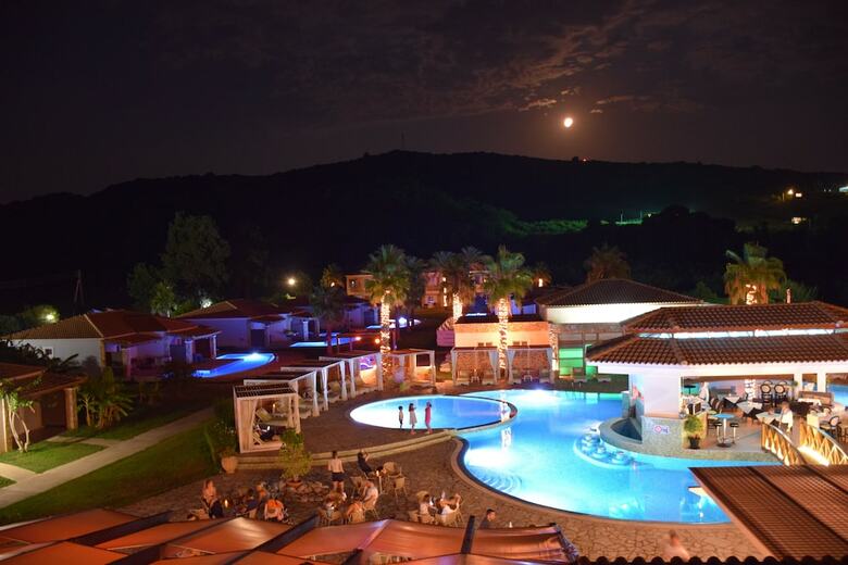 Hotel Olympia Golden Beach & Spa