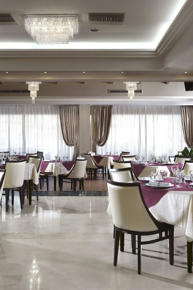 Hotel Olympia Golden Beach & Spa