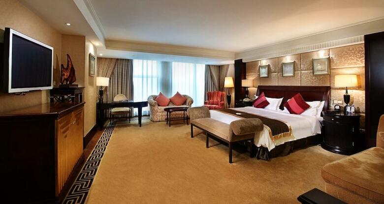 Royal Mediterranean Hotel