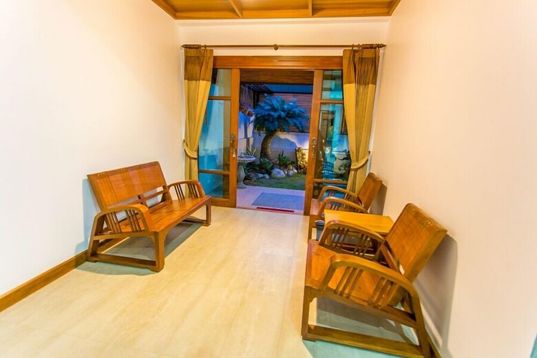 Hotel Tree Home Plus Home Stay