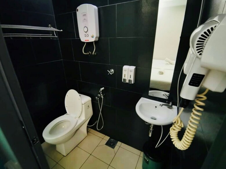 Smile Hotel Danau Kota