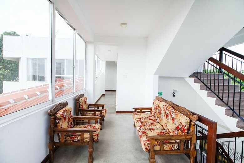 Hotel Oyo 286 Arken Lanka