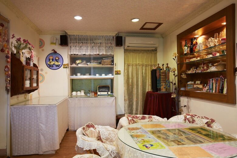 Bed & Breakfast Love In Pearl Hostel