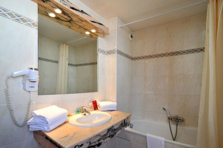 Hotel Kyriad Direct Toulon / La Valette