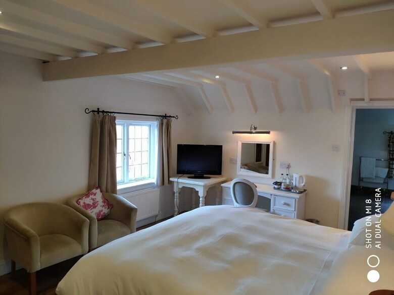 Posada The Thatched Cottage Inn