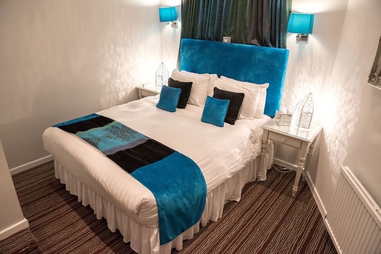 The Casa Hotel