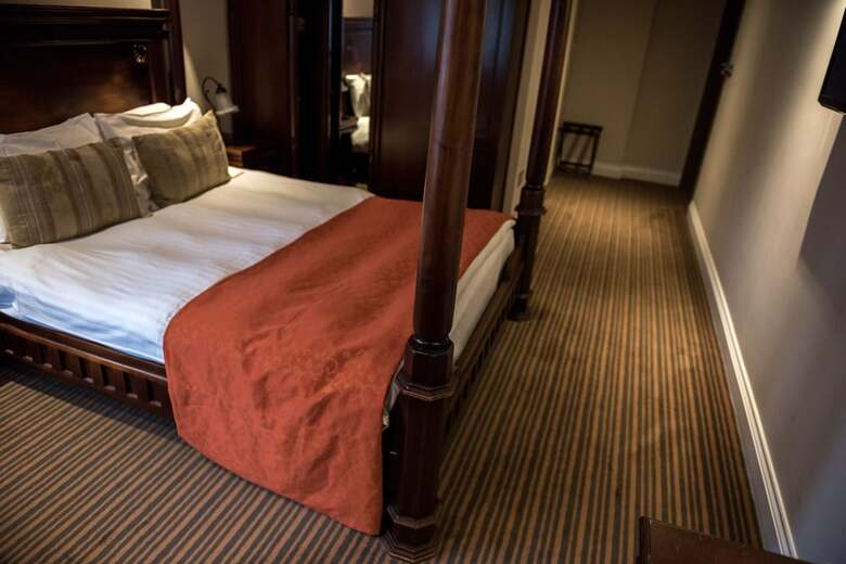 The Casa Hotel