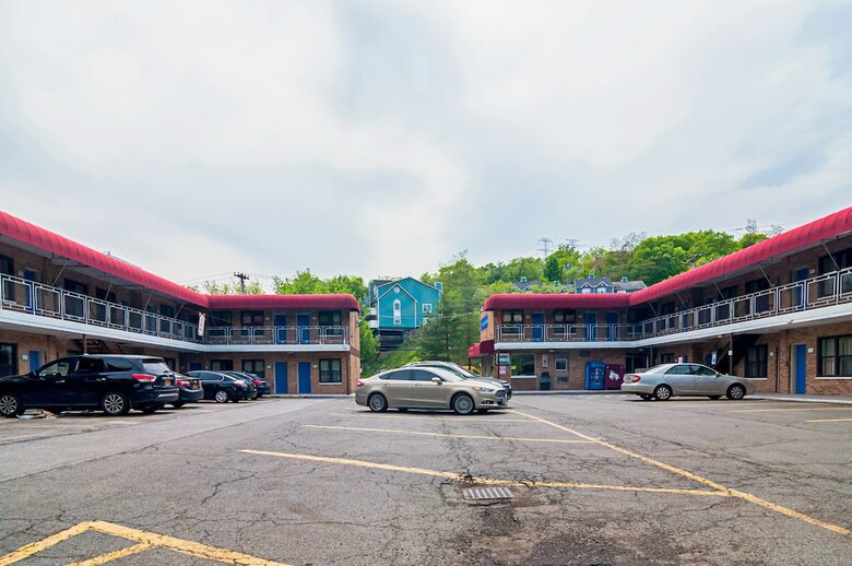 Motel 6 Elmsford, Ny - White Plains