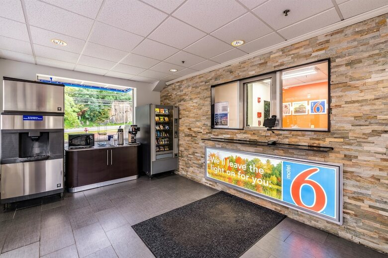 Motel 6 Elmsford, Ny - White Plains