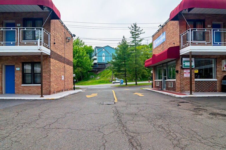 Motel 6 Elmsford, Ny - White Plains