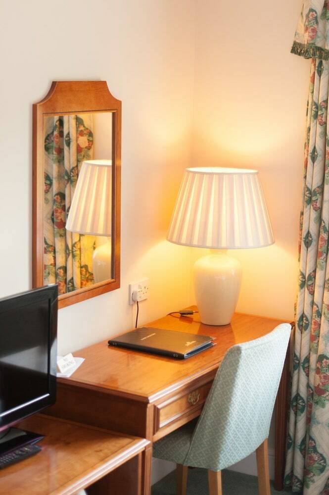 Woodbury Park Hotel And Golf Club