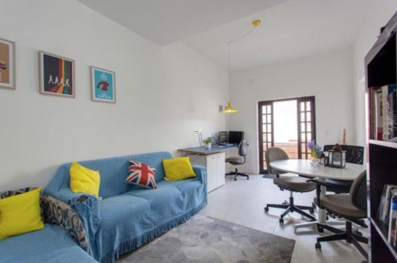 Hostal Viva Club Suites
