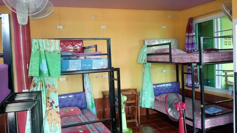 Hotel Rueang Sri Si Ri