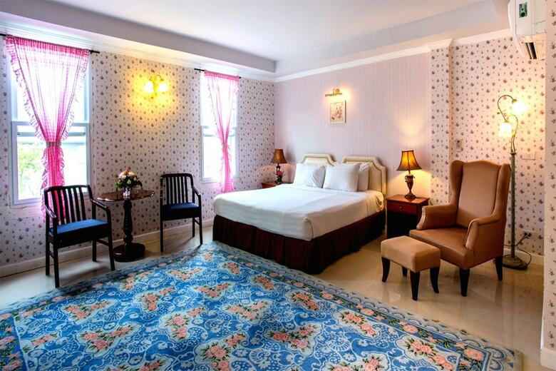 Chateau de Khaoyai Hotel & Resort