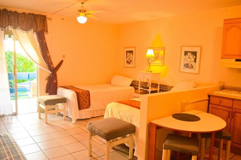 Apartamentos Garden Beach Studios At Montego Bay Club