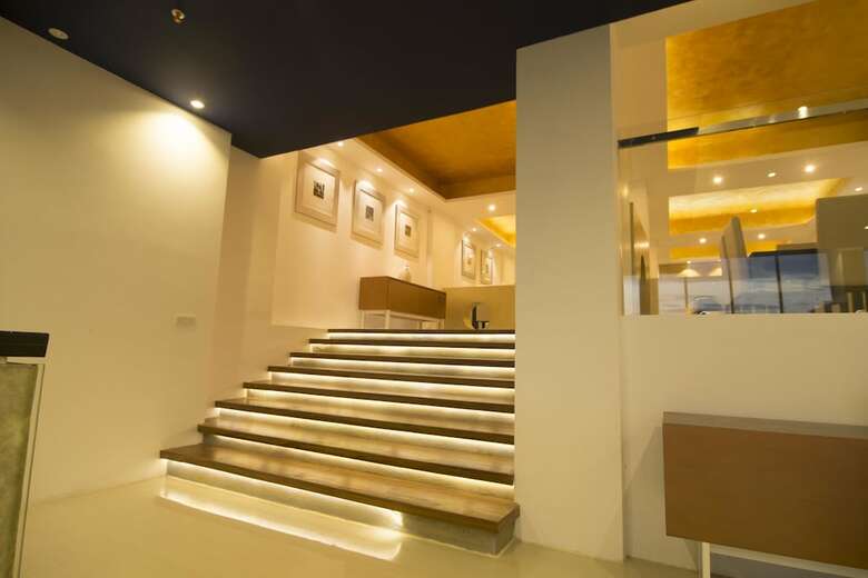 Aparthotel Platinum One Suites
