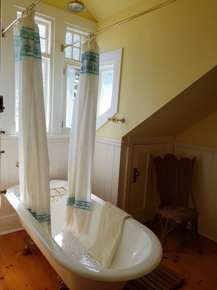 Hotel Water Bay Villa Bed And Breakfast