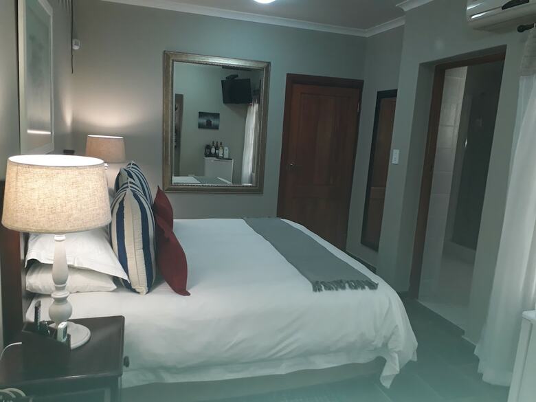 Hotel Sandpiper Guest House