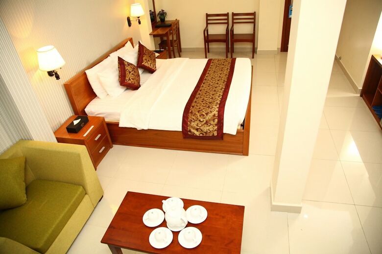 Airport Saigon Hotel