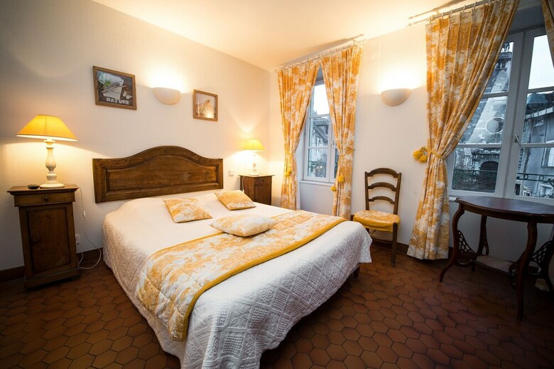 Hotel H�tel de La Halle