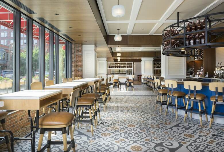 Kimpton Journeyman Hotel