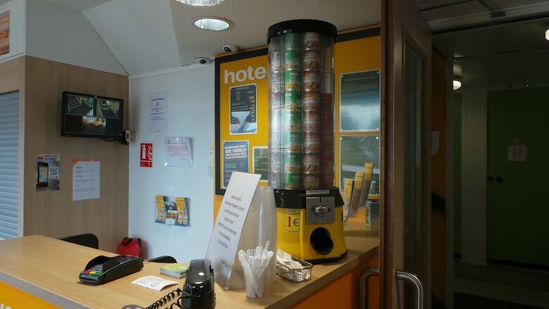 Hotelf1 Ch�lons En Champagne