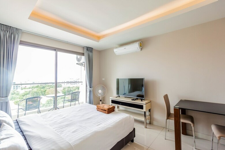 Hotel Water Park By Pattaya Sunny Rentals