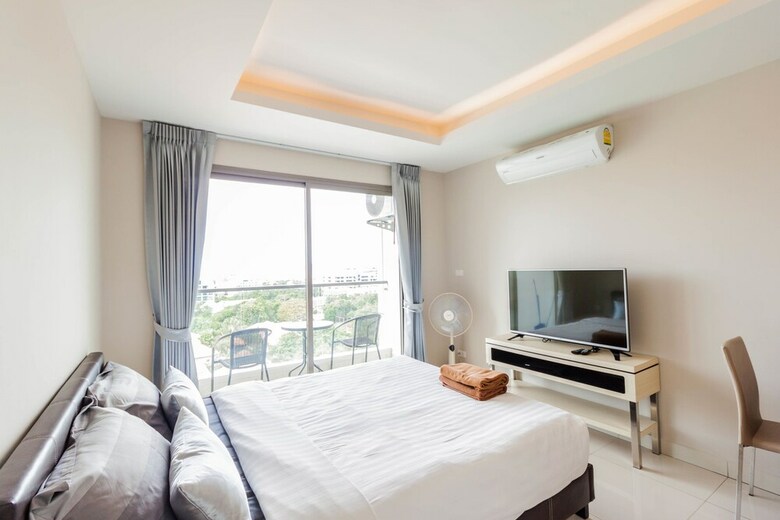 Hotel Water Park By Pattaya Sunny Rentals