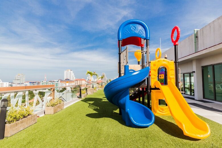 Hotel Water Park By Pattaya Sunny Rentals