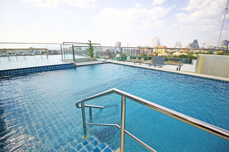 Hotel Water Park By Pattaya Sunny Rentals